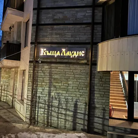 Gasthuis House Laudis