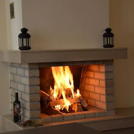 House Laudis בית הארחה 3*