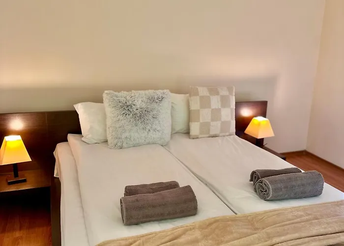 Guest house House Laudis 3*